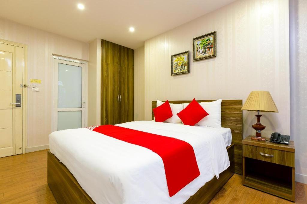 New Amely Hotel ハノイ市 エクステリア 写真