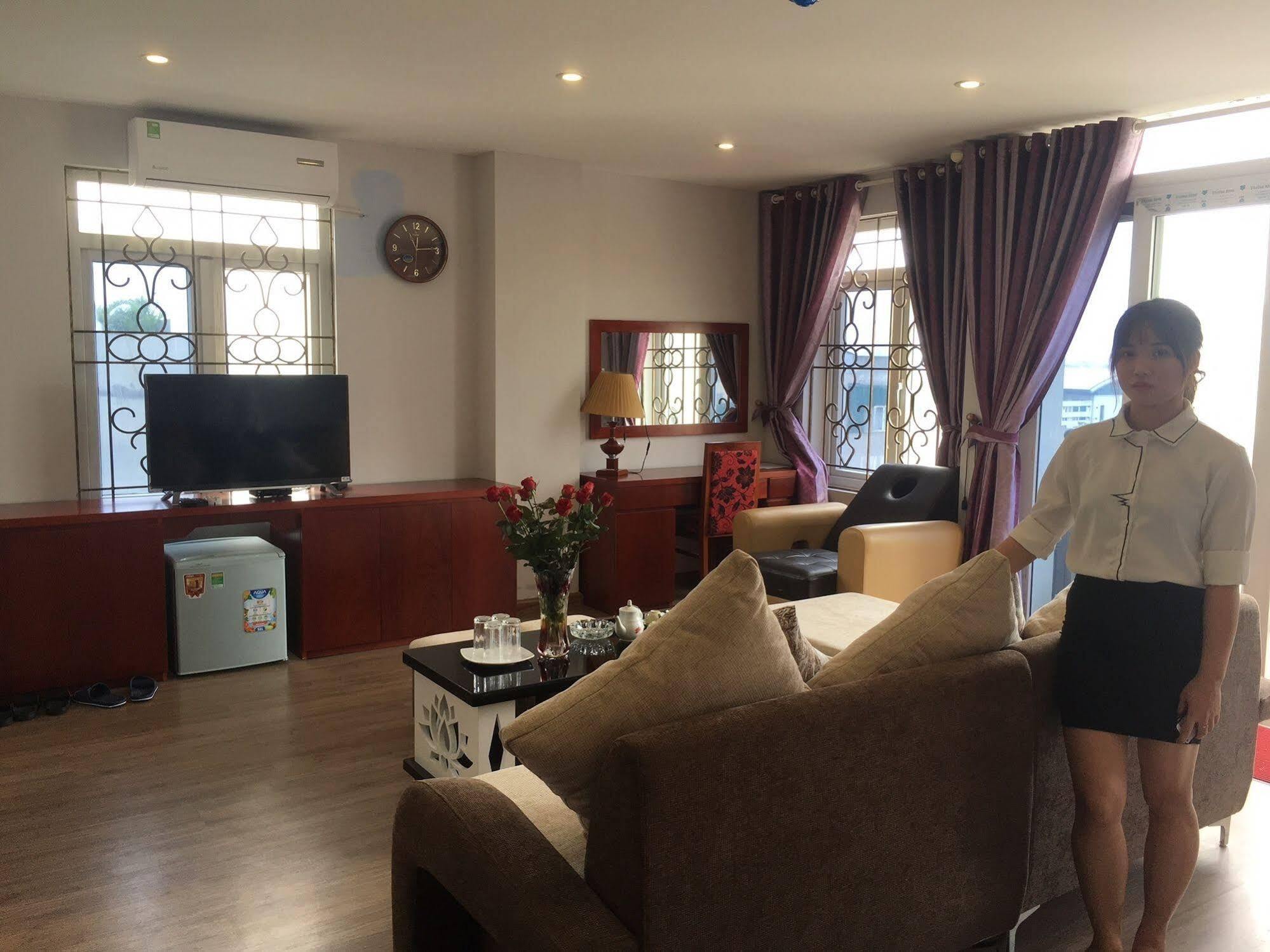 New Amely Hotel ハノイ市 エクステリア 写真