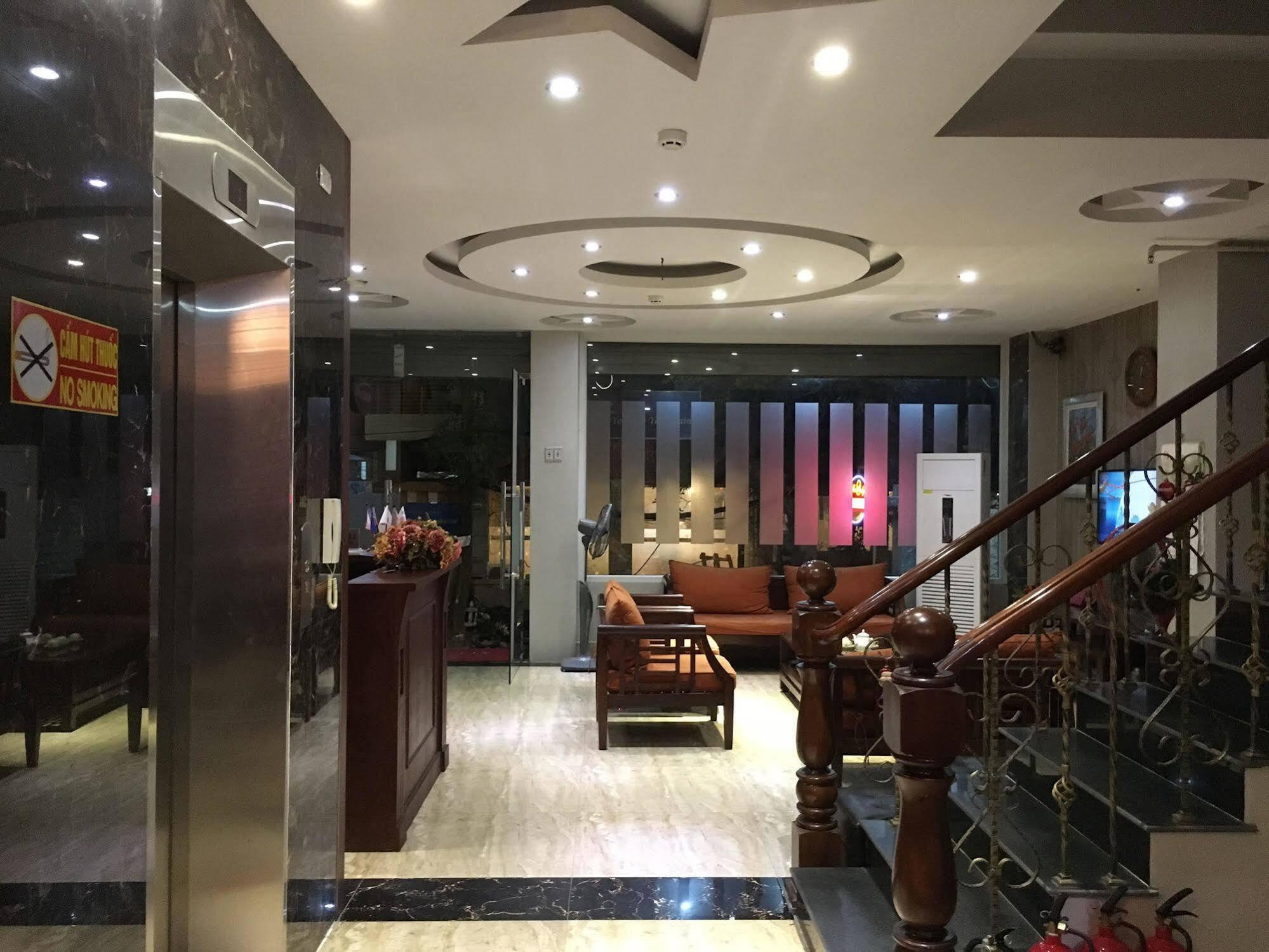 New Amely Hotel ハノイ市 エクステリア 写真