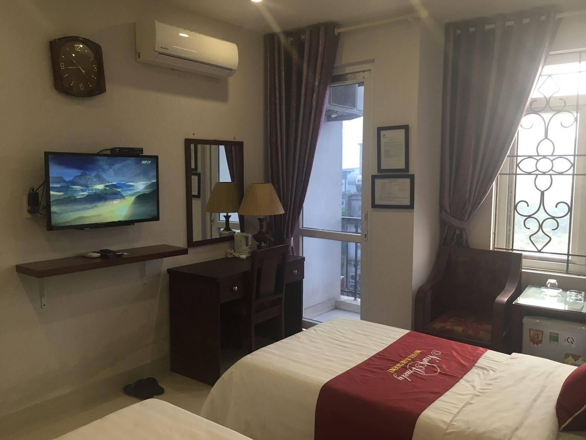 New Amely Hotel ハノイ市 エクステリア 写真